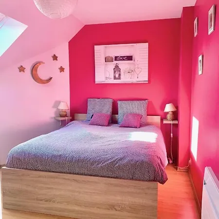 Dom wakacyjny Le So Sweet, Maison Avec Jardin Clos, Terrasse Amenage, Jeux Et Jouets, Baby Foot, Flipper, Table De Ping Pong, A 1km De La D' Omaha Et Pres Port En Bessin *