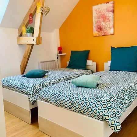 Maison Avec Jardin, Baby Foot, Flipper, Table De Ping Pong, à 1km à Pied Omaha Et Près Port En Bessin * Sainte-Honorine-des-Pertes