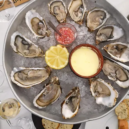 Casa vacanze Maison Avec Jardin, Baby Foot, Flipper, Table De Ping Pong, à 1km à Pied Omaha Et Près Port En Bessin