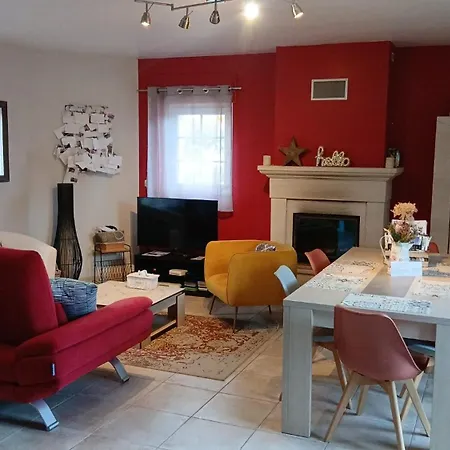 Casa vacanze Maison Avec Jardin, Baby Foot, Flipper, Table De Ping Pong, à 1km à Pied Omaha Et Près Port En Bessin *