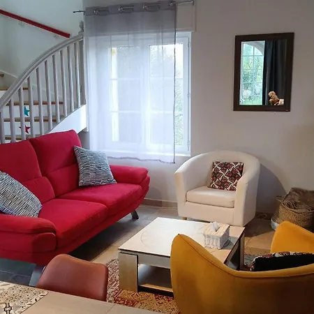 Le So Sweet, Maison Avec Jardin Clos, Terrasse Aménagé, Jeux Et Jouets, Baby Foot, Flipper, Table De Ping Pong, à 1km De La D' Omaha Et Près Port En Bessin Сasa de vacaciones Sainte-Honorine-des-Pertes