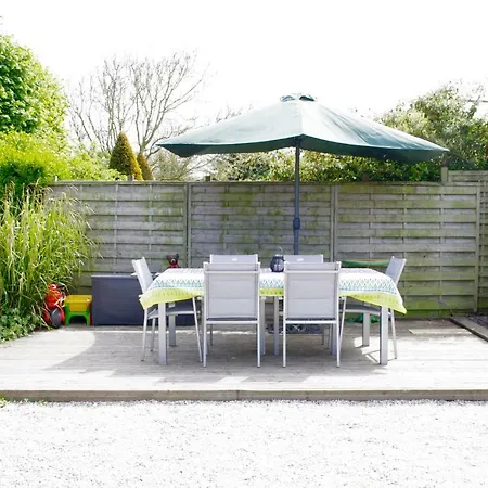 Vakantiehuis Le So Sweet, Maison Avec Jardin Clos, Terrasse Amenage, Jeux Et Jouets, Baby Foot, Flipper, Table De Ping Pong, A 1km De La D' Omaha Et Pres Port En Bessin *