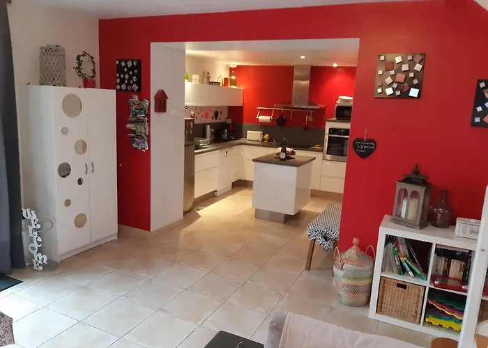 Maison Avec Jardin, Baby Foot, Flipper, Table De Ping Pong, à 1km à Pied Omaha Et Près Port En Bessin Casa de Férias Sainte-Honorine-des-Pertes