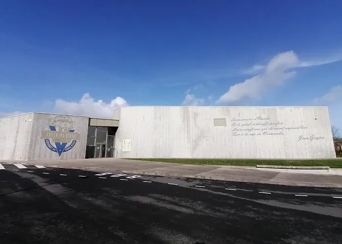 Сasa de vacaciones Le So Sweet, Maison Avec Jardin Clos, Terrasse Aménagé, Jeux Et Jouets, Baby Foot, Flipper, Table De Ping Pong, à 1km De La D' Omaha Et Près Port En Bessin