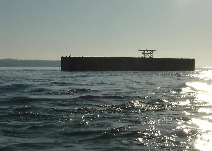 Casa de Férias Maison Avec Jardin, Baby Foot, Flipper, Table De Ping Pong, à 1km à Pied Omaha Et Près Port En Bessin Sainte-Honorine-des-Pertes