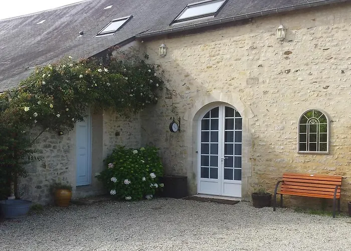 Maison Avec Jardin, Baby Foot, Flipper, Table De Ping Pong, à 1km à Pied Omaha Et Près Port En Bessin