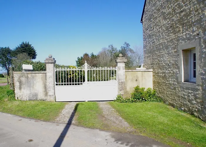 Le So Sweet, Maison Avec Jardin Clos, Terrasse Aménagé, Jeux Et Jouets, Baby Foot, Flipper, Table De Ping Pong, à 1km De La D' Omaha Et Près Port En Bessin Сasa de vacaciones *