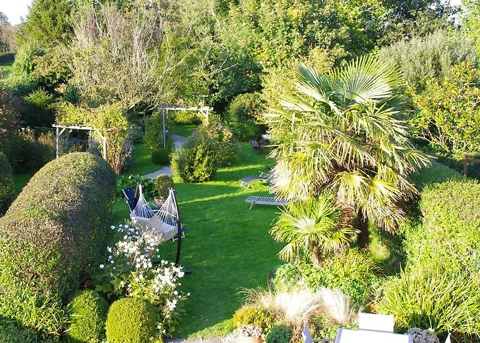 Le So Sweet, Maison Avec Jardin Clos, Terrasse Aménagé, Jeux Et Jouets, Baby Foot, Flipper, Table De Ping Pong, à 1km De La D' Omaha Et Près Port En Bessin * Sainte-Honorine-des-Pertes