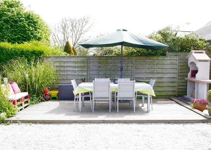 Casa de Férias Maison Avec Jardin, Baby Foot, Flipper, Table De Ping Pong, à 1km à Pied Omaha Et Près Port En Bessin *